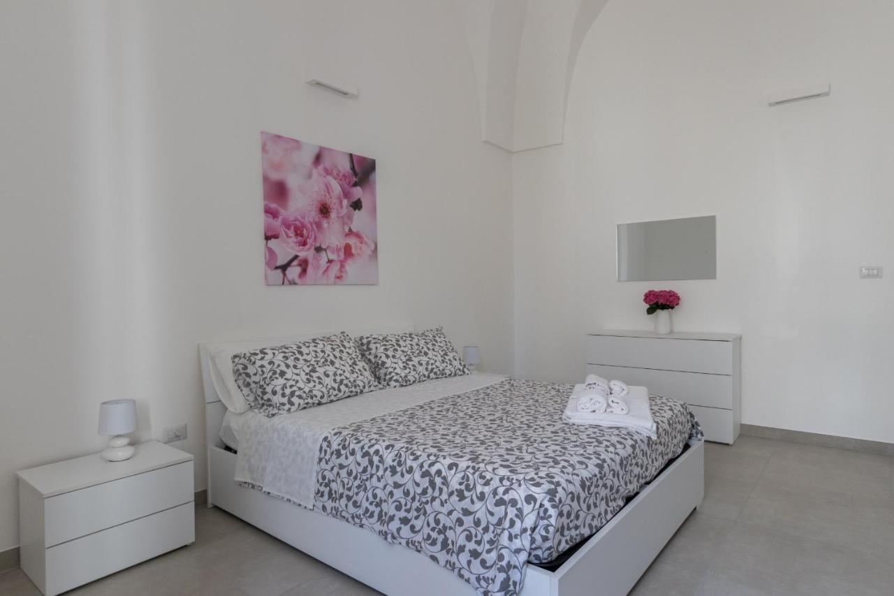 Drooms. Felline Екстериор снимка
