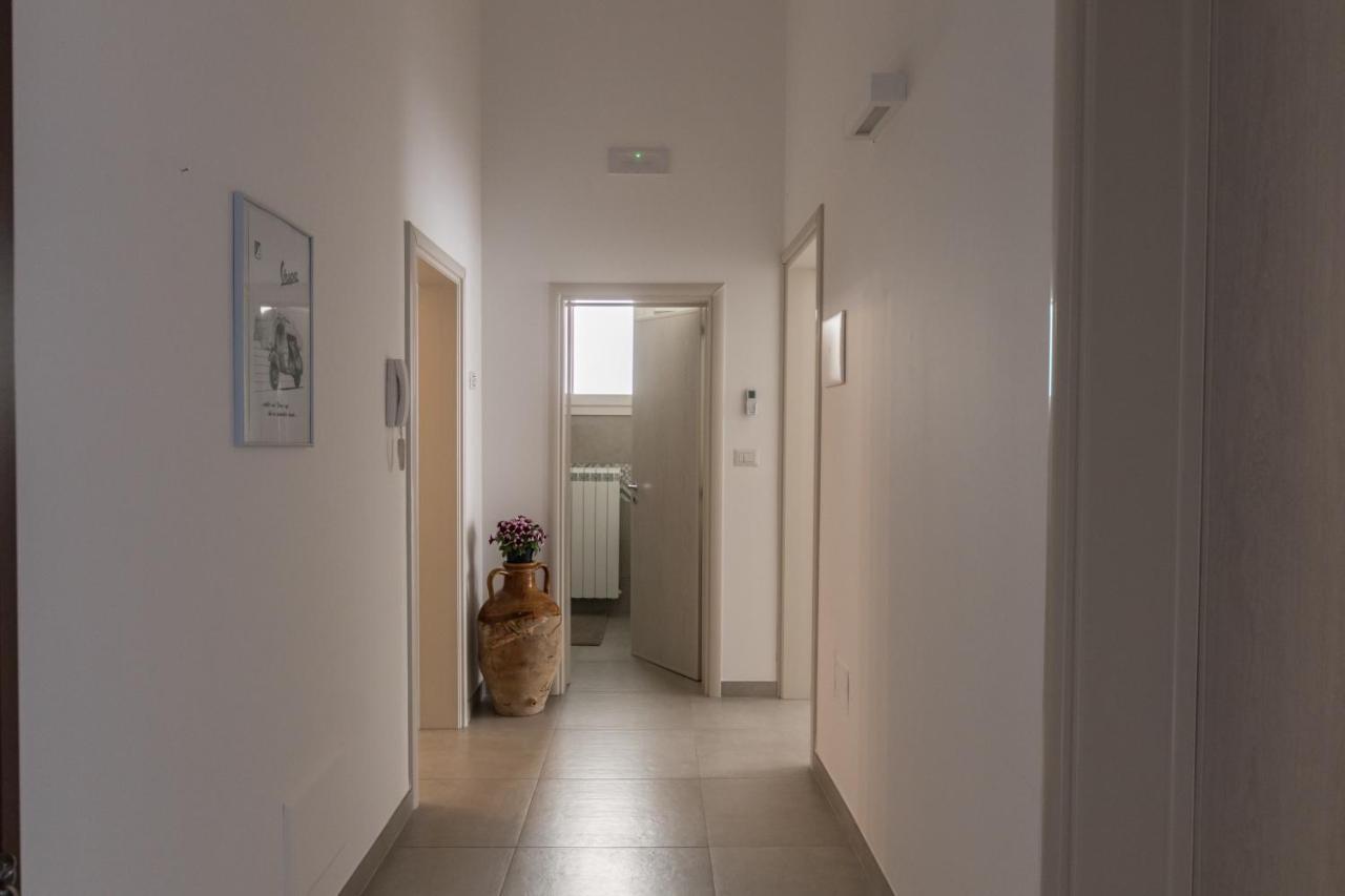 Drooms. Felline Екстериор снимка